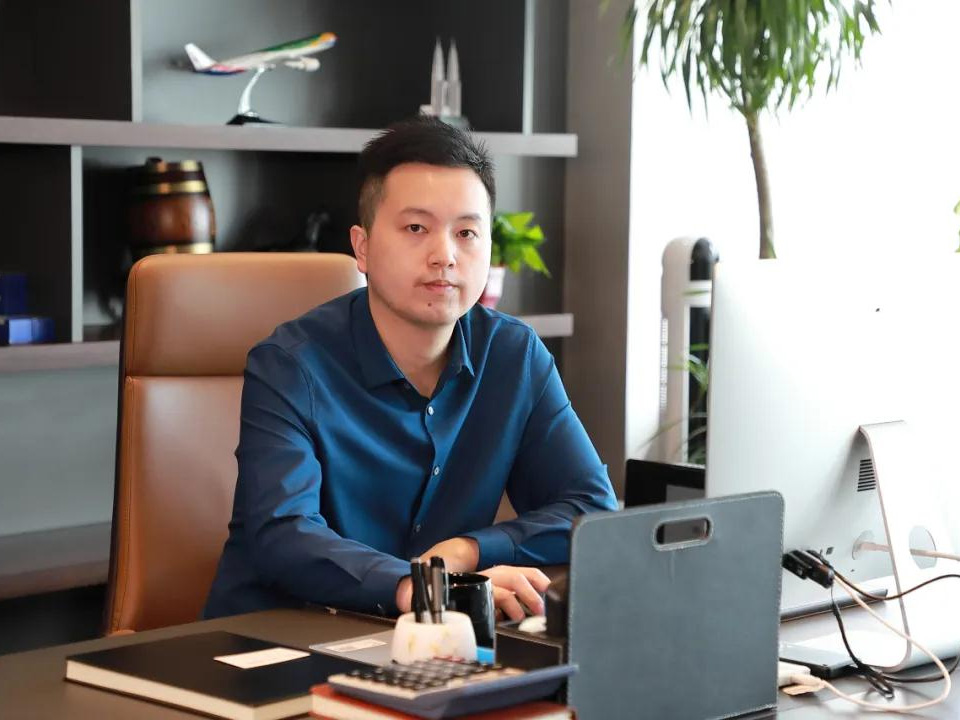 鹽商人物第19期丨專訪宏順建設(shè)總經(jīng)理蔣林：建精品工程，樹(shù)時(shí)代豐碑